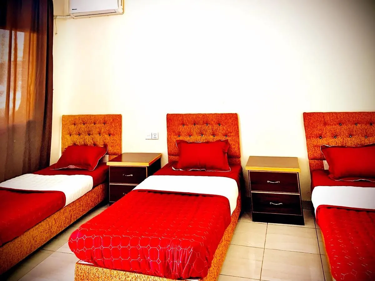 العقبة Al Huwari Apartment's شقق الحواري